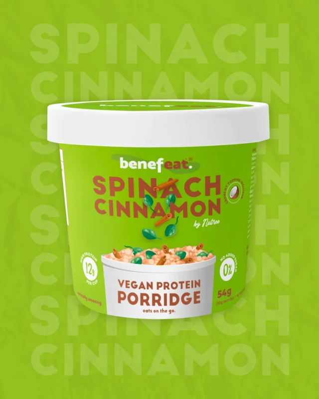 A papa que deixaria o Popeye orgulhoso. 💪 Tem espinafres biológicos, 12g de proteína vegetal, canela e um topping crocante - tudo num formato de preparação espontânea, sem glúten e sem açúcar refinado. 🥣

#benefeat #organicfood #snacksaudavel #vegan #veganfood #healthyfood #bio #papasdeaveia #espinafres #canela